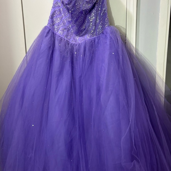 Elegant Purple Strapless Gown - Picture 2 of 11